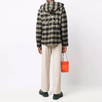 Camisas de manga larga con capucha a cuadros y estampado del logotipo con patrón de Arrows FW21, versión verde