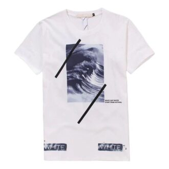 Camiseta casual de pantalones cortos con cuello redondo y estampado de ondas alfabéticas, color blanco