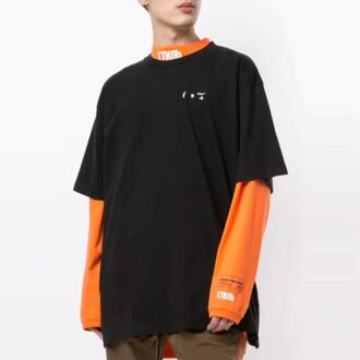 Camiseta de manga corta con cuello redondo y estampado de logotipo, corte holgado, color negro