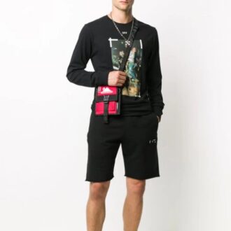 Camiseta deportiva de hombre con rayas diagonales y logotipo