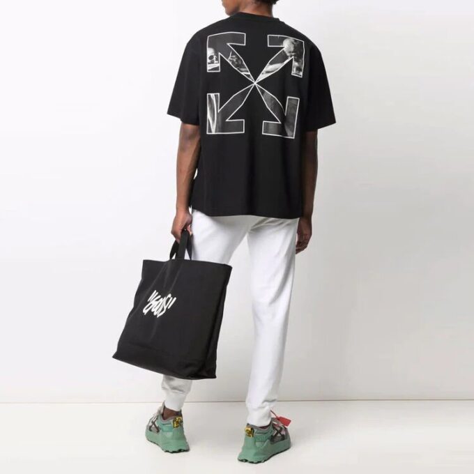Camiseta negra de manga corta con estampado de flechas para hombre de Off-White