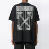 Camiseta negra de manga corta con estampado del logotipo