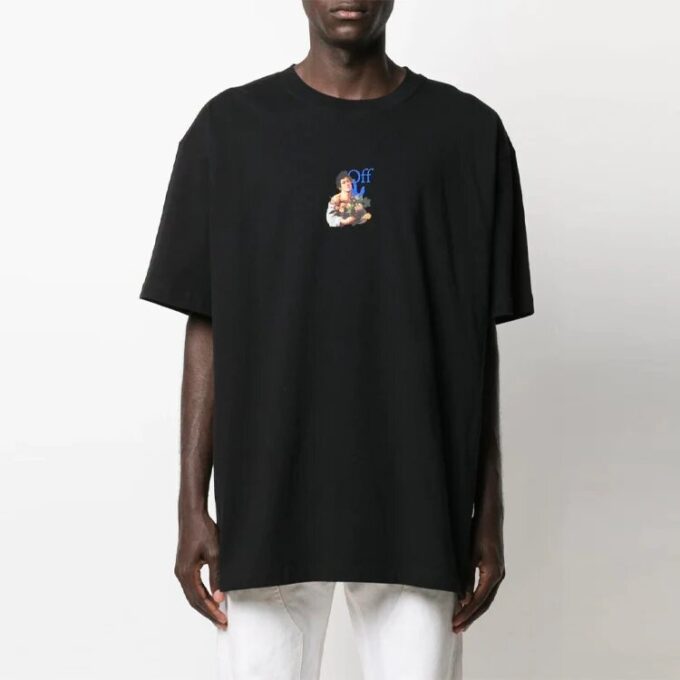 Camiseta negra de manga corta holgada con diseño de flecha azul de la colección 21SS