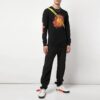 Camiseta negra de manga larga con estampado de manos y planeta de Off-White para hombre