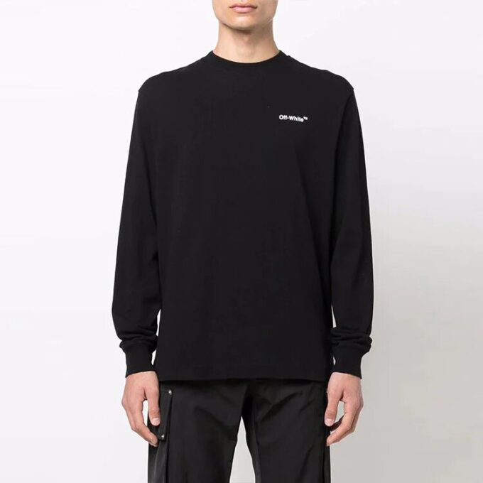 Camiseta negra de manga larga y corte holgado con estampado de flechas y letras Caravaggio de Off-White para hombre, colección primavera-verano 2022