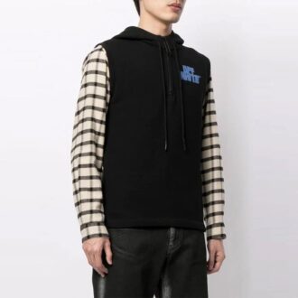 Camiseta sin mangas negra con estampado del logotipo SS21