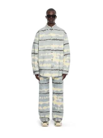 Pantalones de mezclilla Slim Relax con estampado Tie-dye en toda la prenda