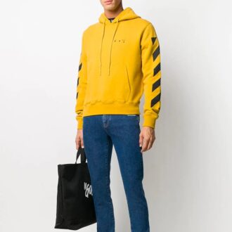 Sudadera con capucha y aplique de flecha para hombre, color amarillo