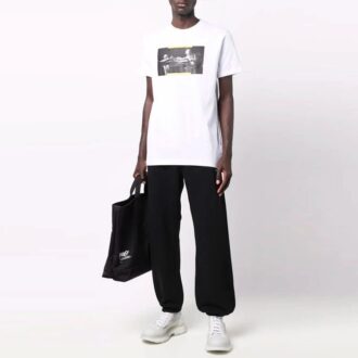 Versión estándar de pantalón corto con estampado FW21, color blanco